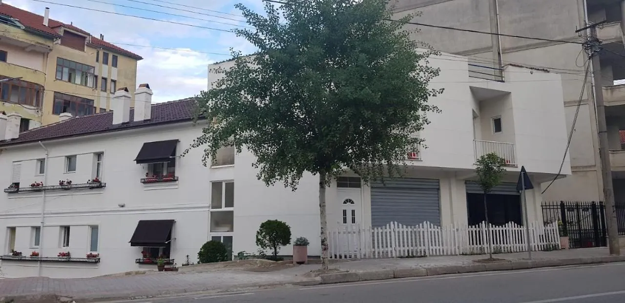 Aparthotel Hill View 7 Apartments Pogradec
